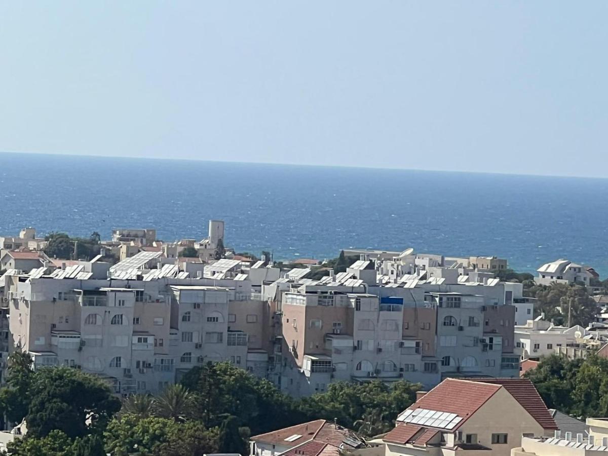 Ferienwohnung סטודיו חדש ויפה עם נוף לים Netanja Exterior foto