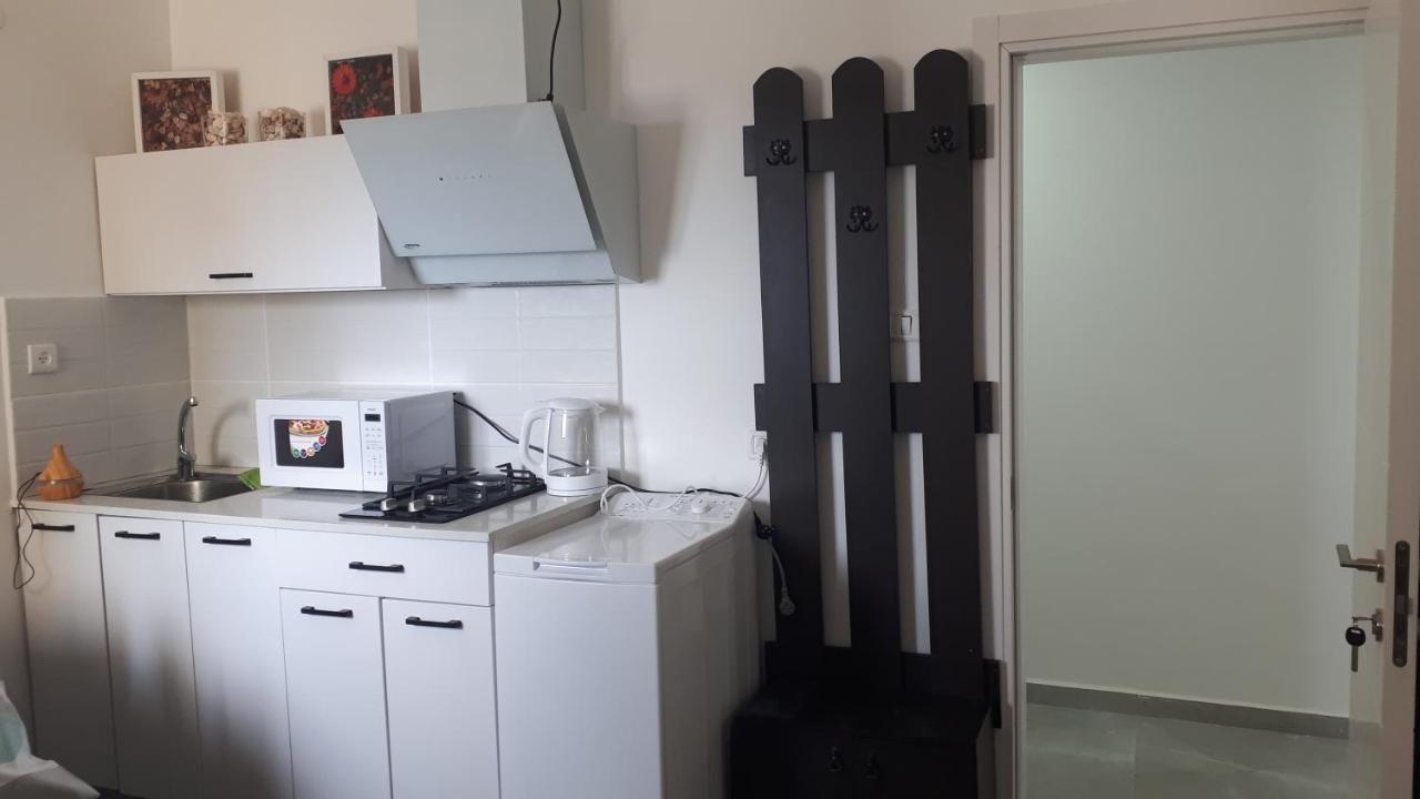 Ferienwohnung סטודיו חדש ויפה עם נוף לים Netanja Exterior foto